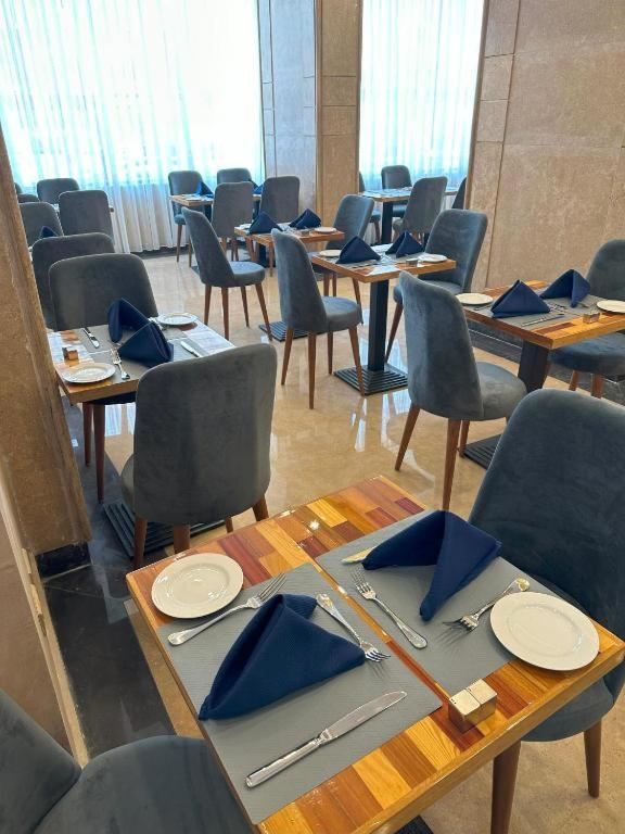 Al Kawm al Akhdar Stay Inn Pyramids Hotel מראה חיצוני תמונה