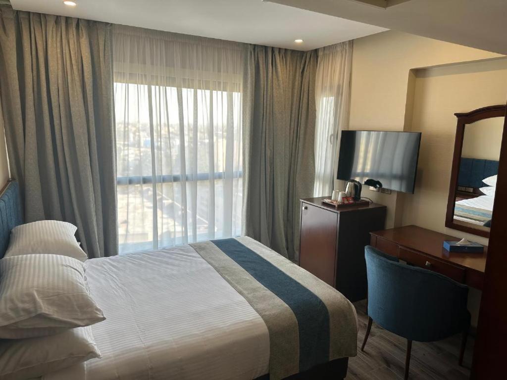 Al Kawm al Akhdar Stay Inn Pyramids Hotel מראה חיצוני תמונה